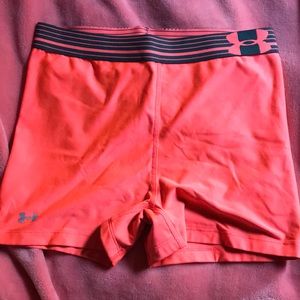 Size M  pink Under Armour spandex